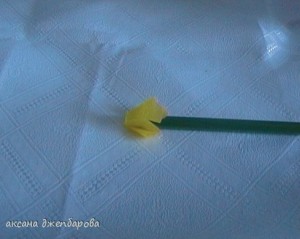 поделка из креповой бумаги - цветочный шар