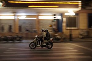Read more about the article Как выбрать безопасный самокат с подсветкой для ребёнка